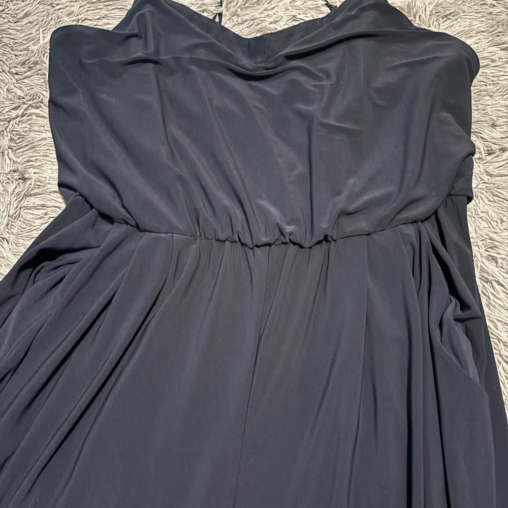 Elegant Navy Blue wide legged jumpsuit with pockets…